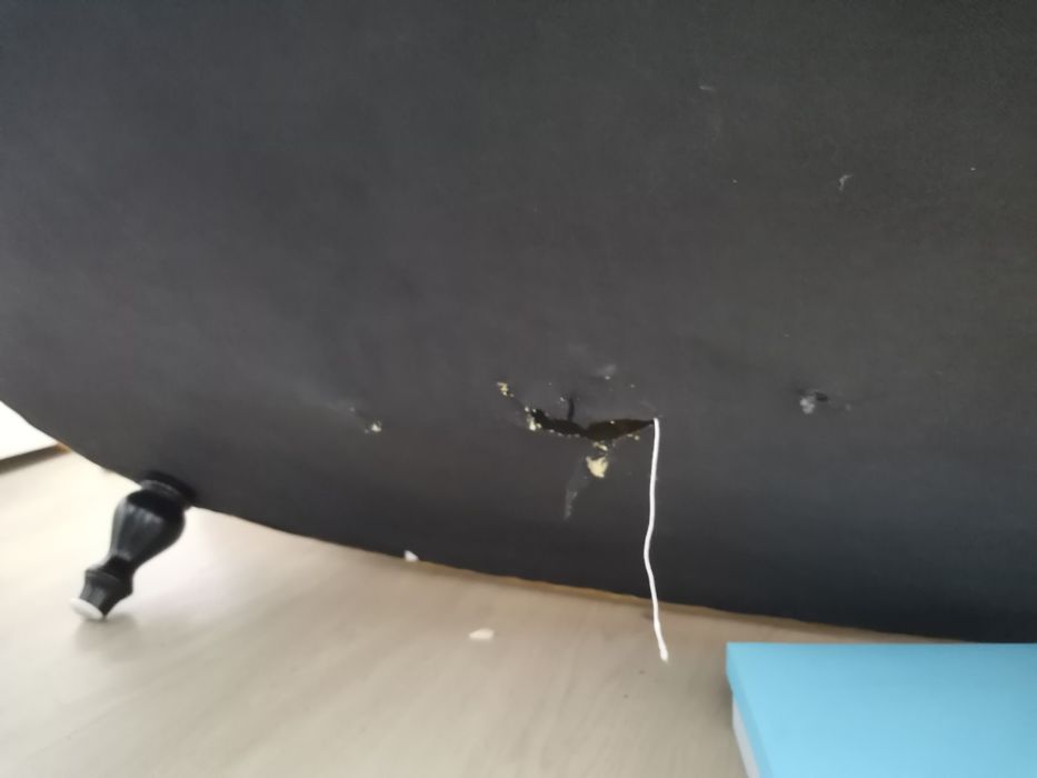 Vând canapea cu taburet tapițate stare foarte buna