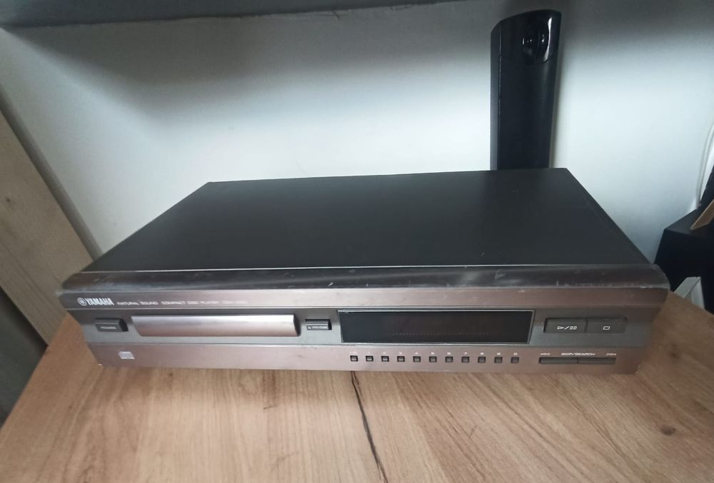 CD Player Yamaha CDX-396