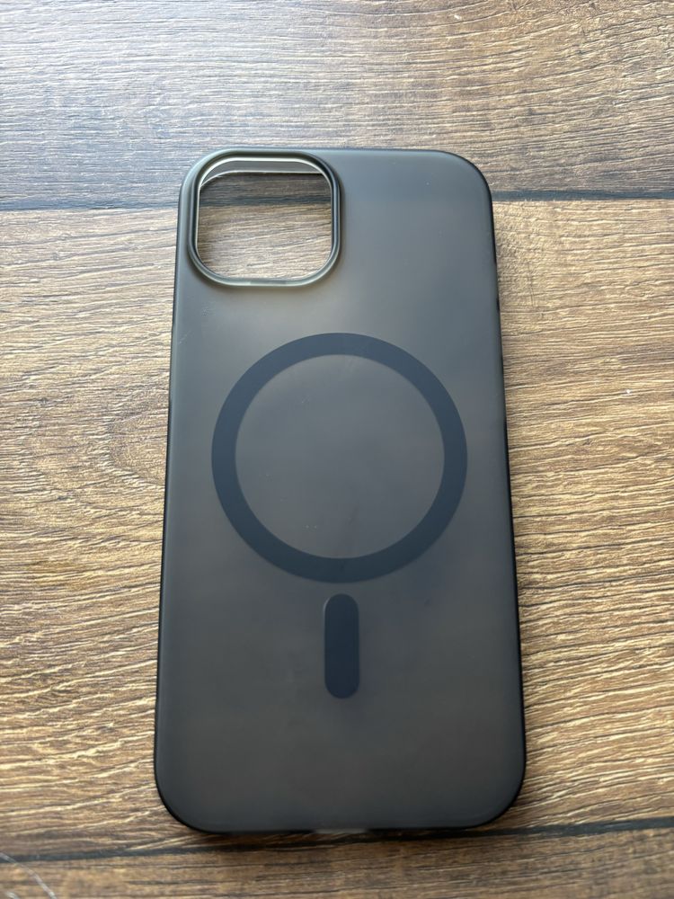 iPhone 15 magsafe кейс