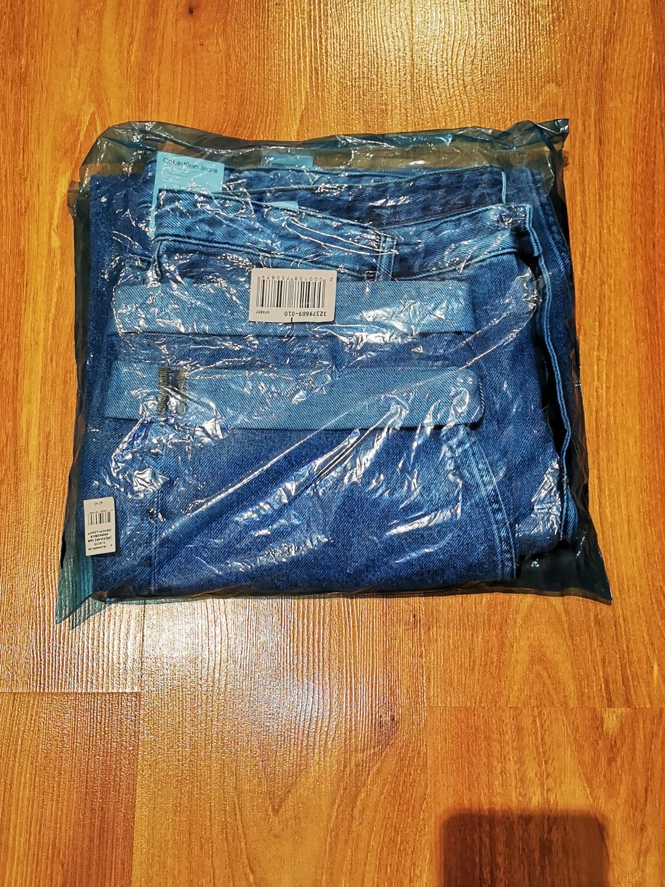 Calvin Klein Jeans originali, marim. 42 (W42),bumbac,noi (cu etichete)