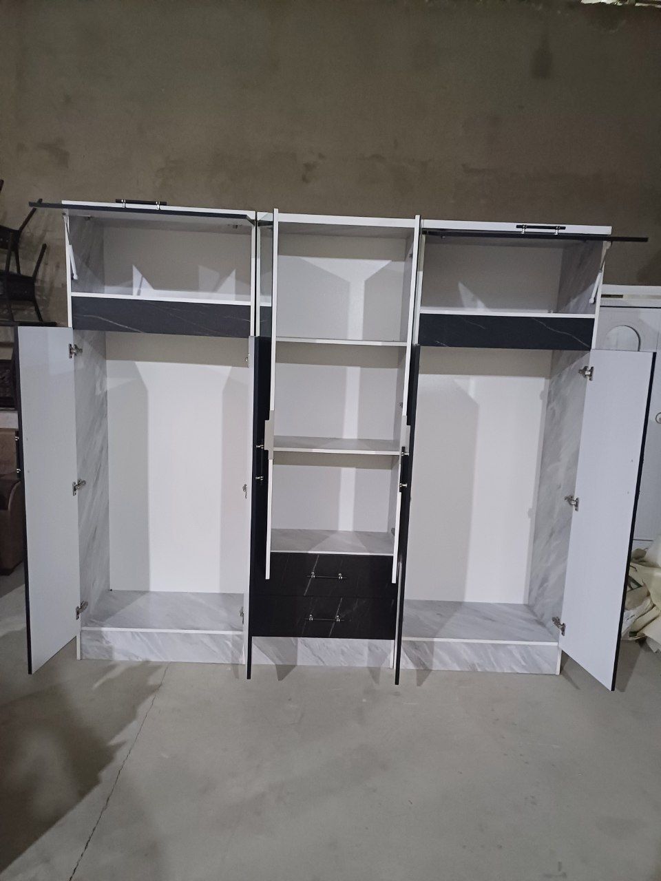 Shkaf akril 2.40 cm  100% pvx
