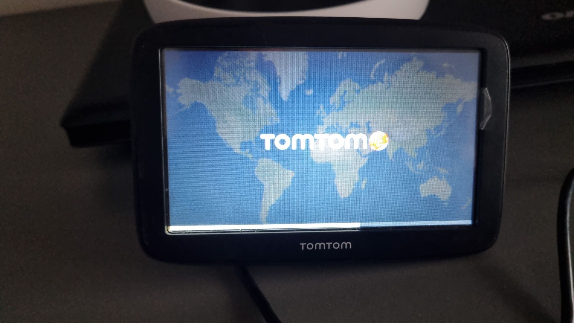 Vând GPS Tomtom Go