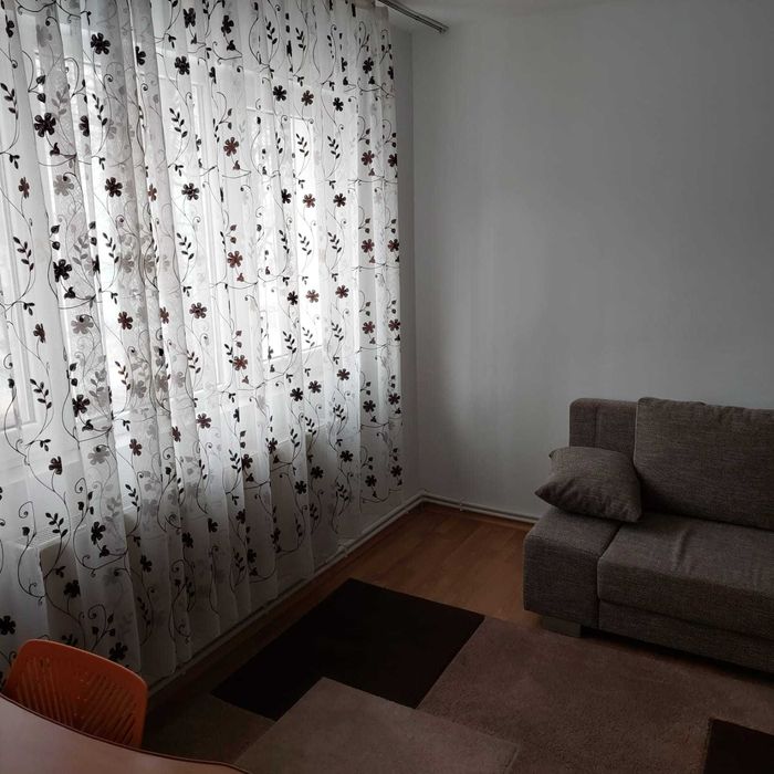ofer spre inchiriere apartament cu 2 camere