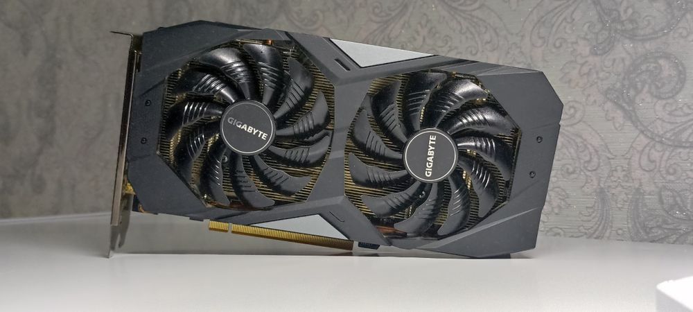 Видеокарта Amd Rx 5500 Xt