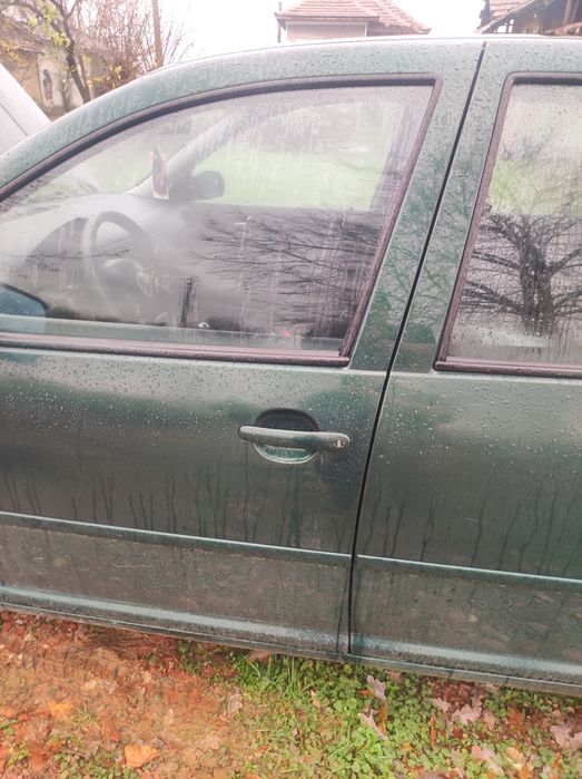 Продавам голф 4/1.9/90кс