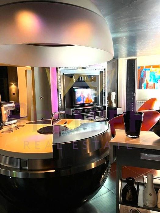 Продава се Двустаен апартамент в София, Манастирски ливади - 96 кв.м за 4500 €/кв.м - Снимка #9