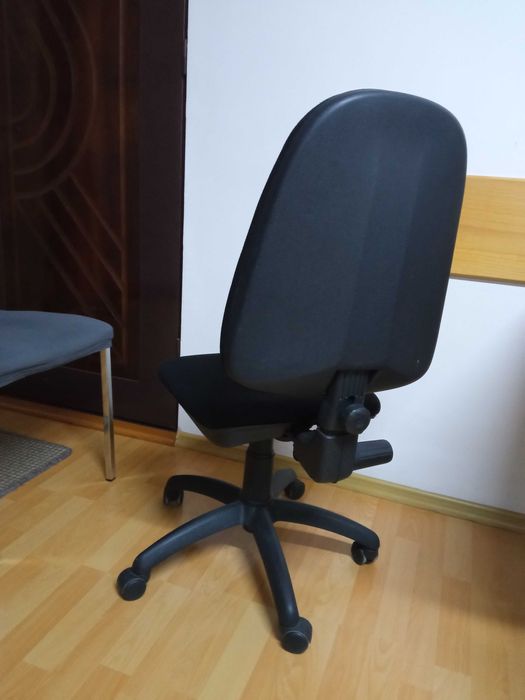 Scaun ergonomic tapițerie culoare neagră