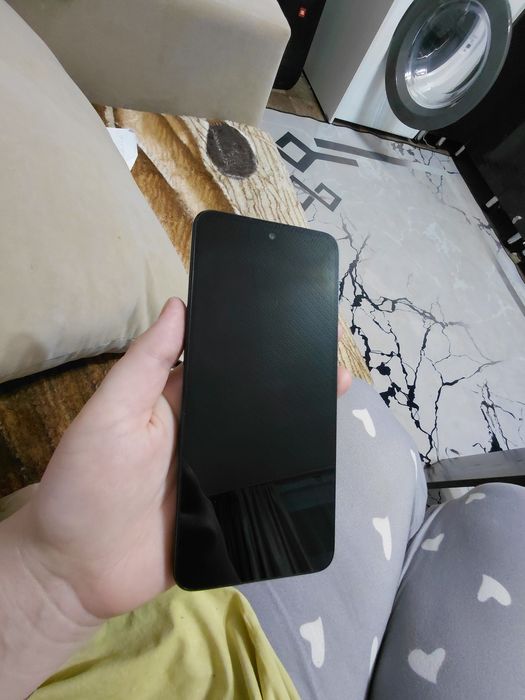 Прадам смартфон Редми 12