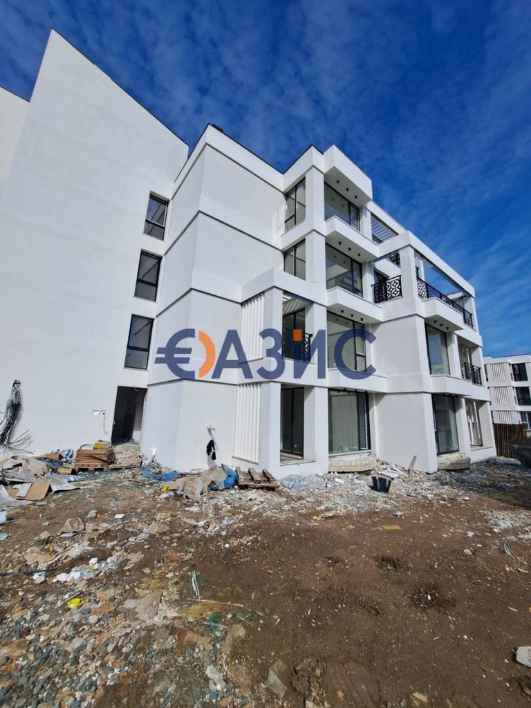 Продава се Тристаен апартамент в Созопол - 114 кв.м за 1394 €/кв.м - Снимка #5