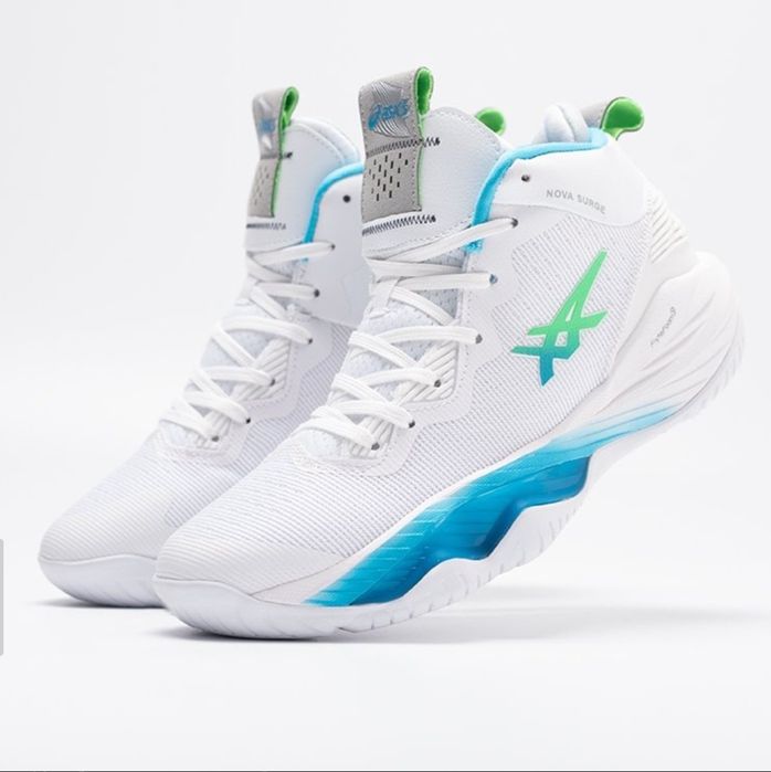 Продам или обменяю кроссовки Asics Nova surge 2
