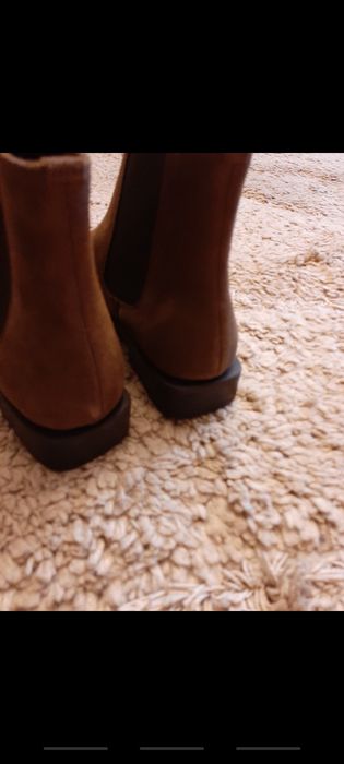 Ghete Zara din piele intoarsa model Louis Vuitton,,41