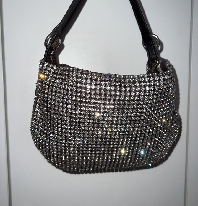 Geanta mică cu ștrasuri strălucitoare NOUA