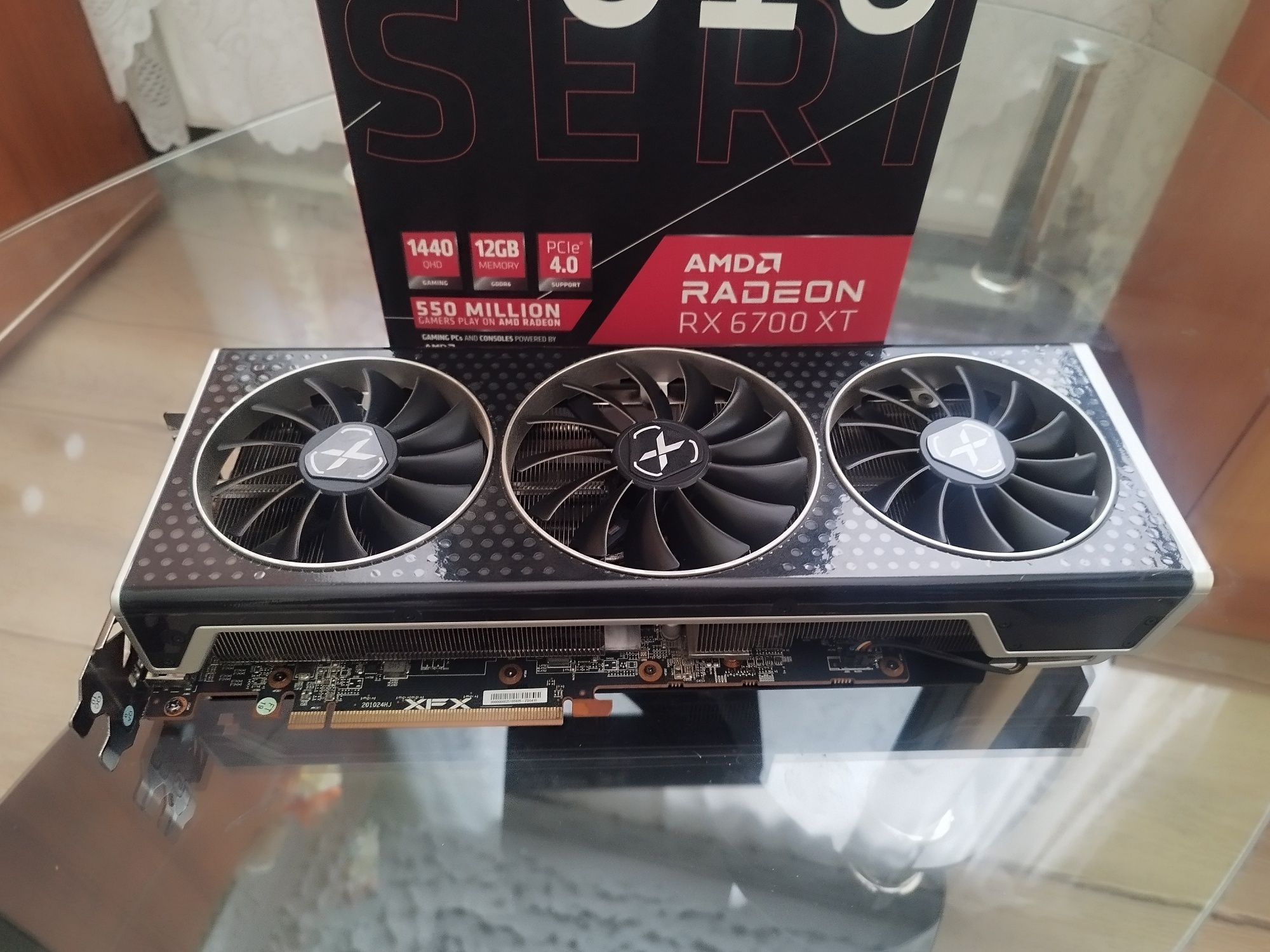 XFX Radeon RX 6700XT