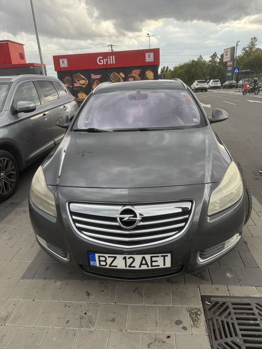 Vând Opel Insigniea 2011