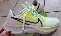 Nike Air Zoom Pegasus 38 дамски маратонки номер 39