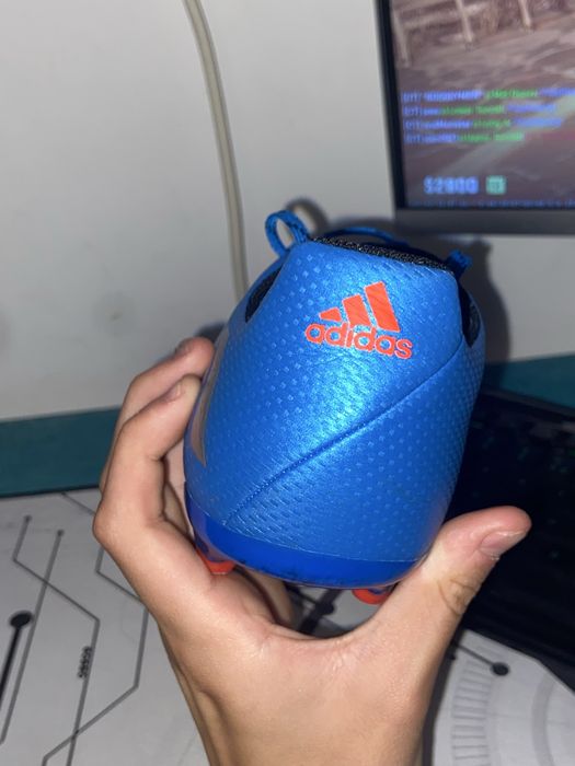 Ghete de fotbal MESSI BUILD TO WIN 16.3