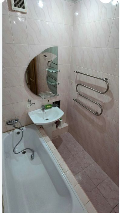 Аренда Юнусобод 10 5хона Йигитларга оилага кизлара