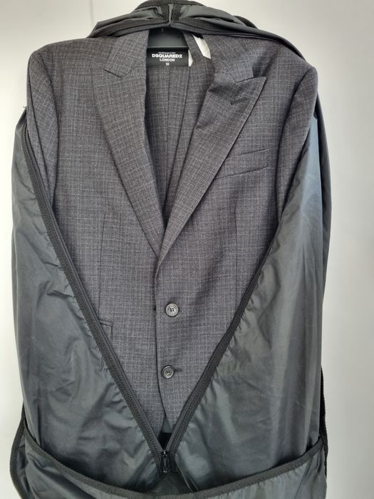 Costum nou Dsquared2 original marimea 50