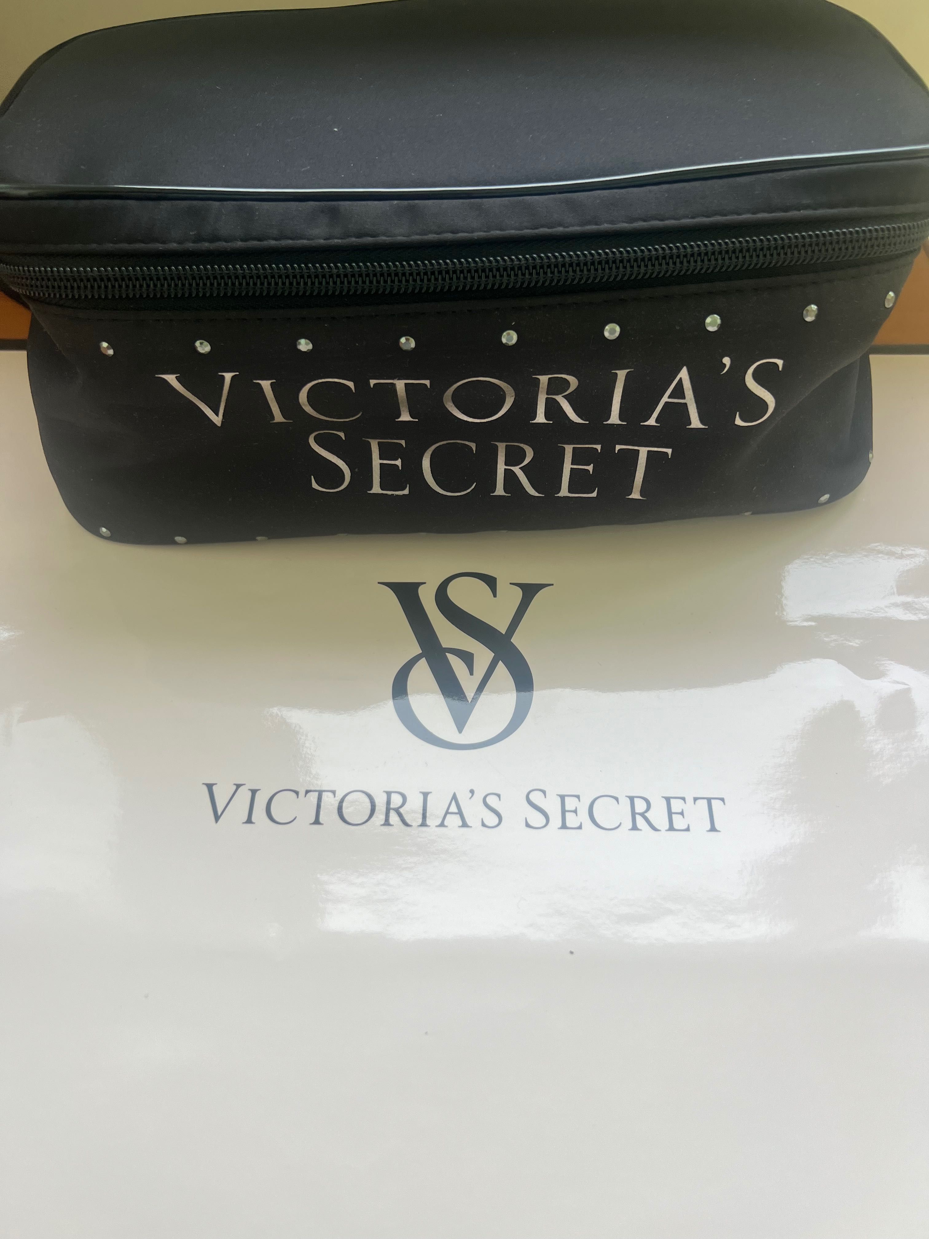 3 в 1 Victoria’s Secret оригинална чантичка