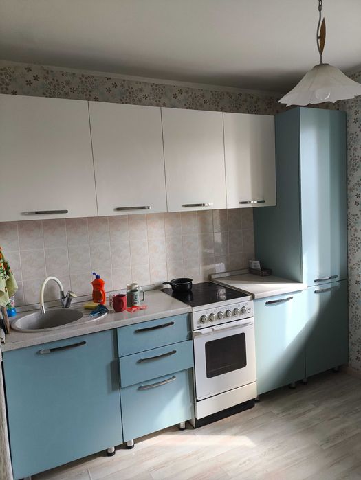 Продам квартиру 2-комнатную.