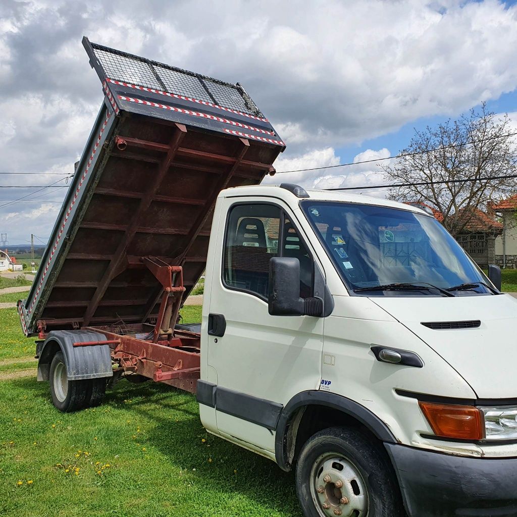 Transport nisip piatra moloz inclusiv mutari