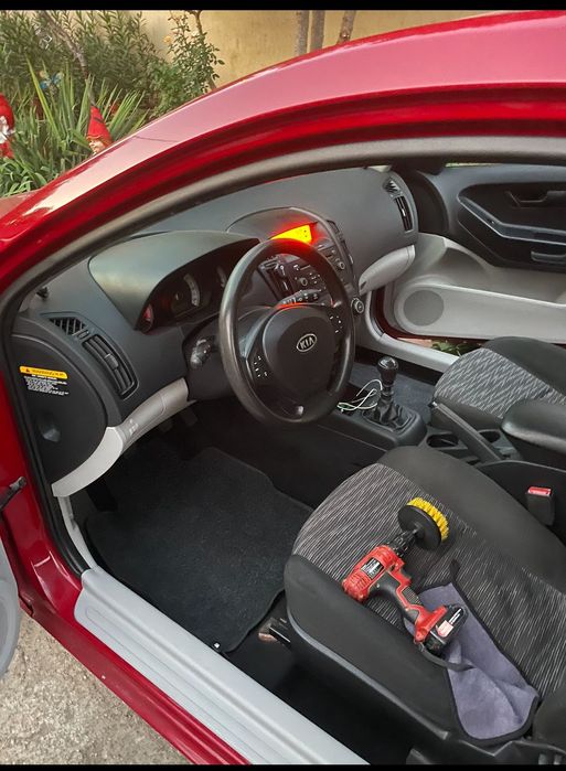 De vanzare Kia Ceed 1.6 benzina 2008