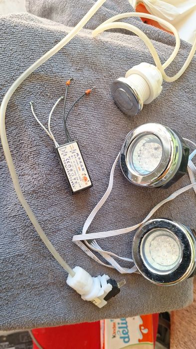 vând piese ,accesorii diuze noi pentru jacuzzi