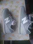 Нови обувки New balance 574,номер 45,5.Малки са м,затова ги продавам.