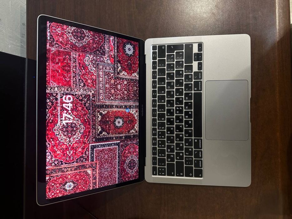 Продам MacBook Air