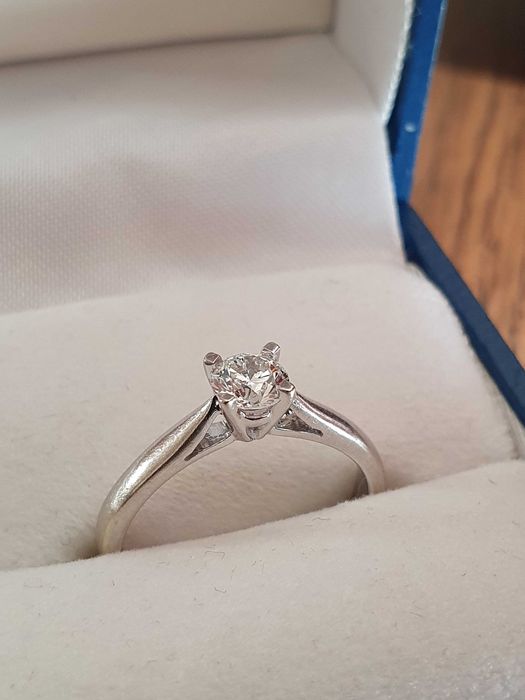 Inel solitair logodna aur alb 18k cu diamant natural SI 0,5ct