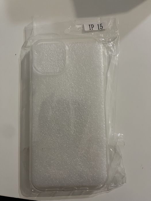 Husă și folie protecție iPhone 15