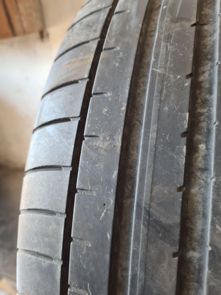 2 бр. летни гуми 235/55/19 GoodYear SUV DOT 2918 4,5 mm