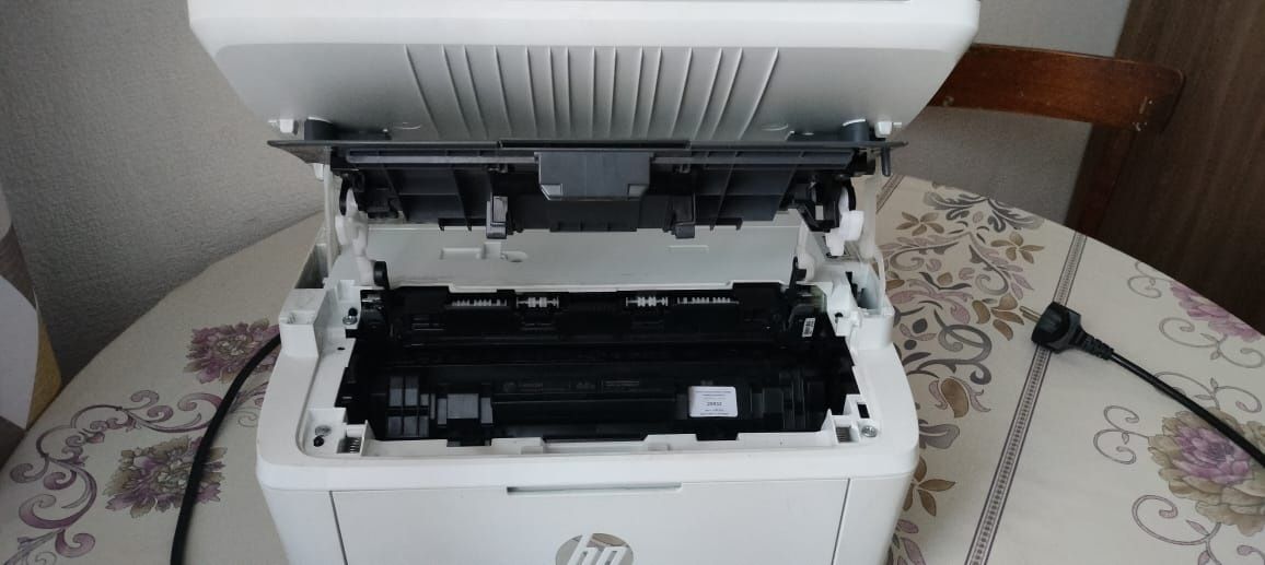 Принтер "HP Laser Pro MFP M28a"