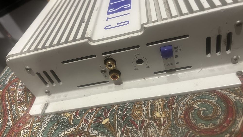 Амтоусилвател JBL GTS 150