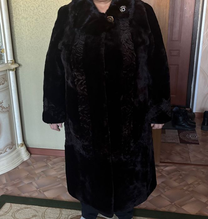 Продается шуба мутоновая
