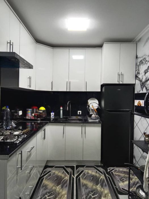 Сдаётся 4 х ком квартира Фрунзе