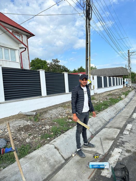 Executam garduri și porți la comanda