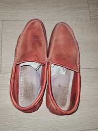 Продам мужскую обувь: ботинки и мокасины