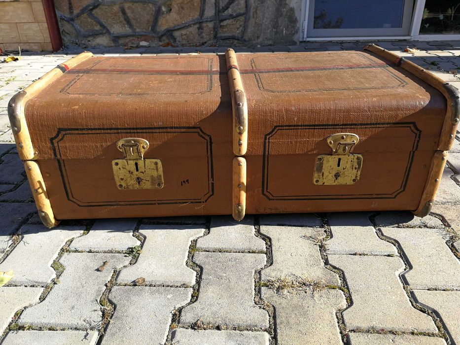 Cufar De Calatorie vechi, decor vintage deosebit