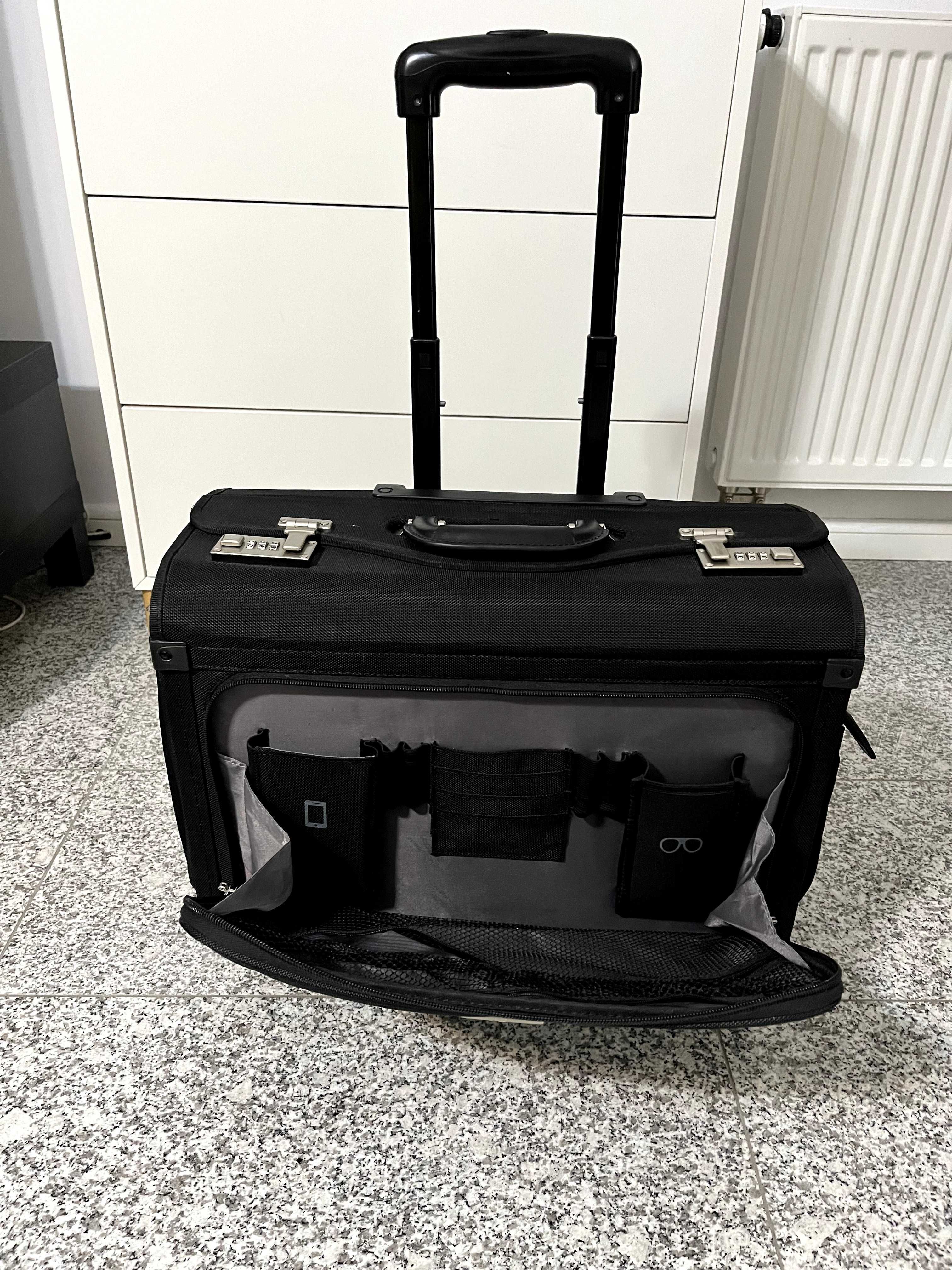 Airline pilot bag