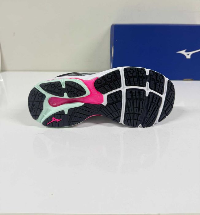 Mizuno Wave Prodigy 3