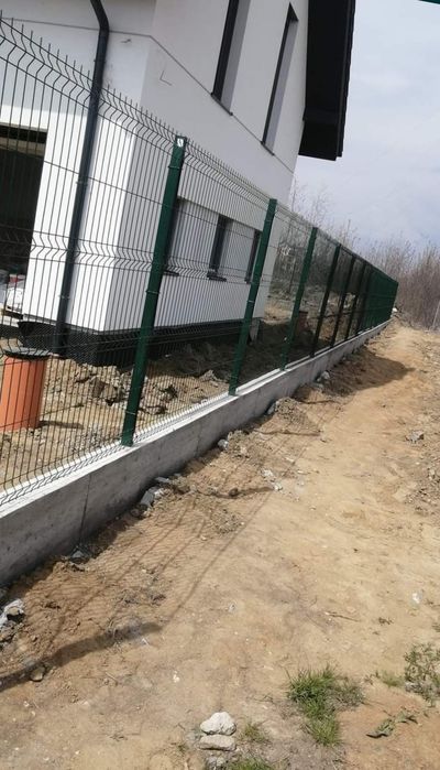 Construim garduri și porți la comanda clientului