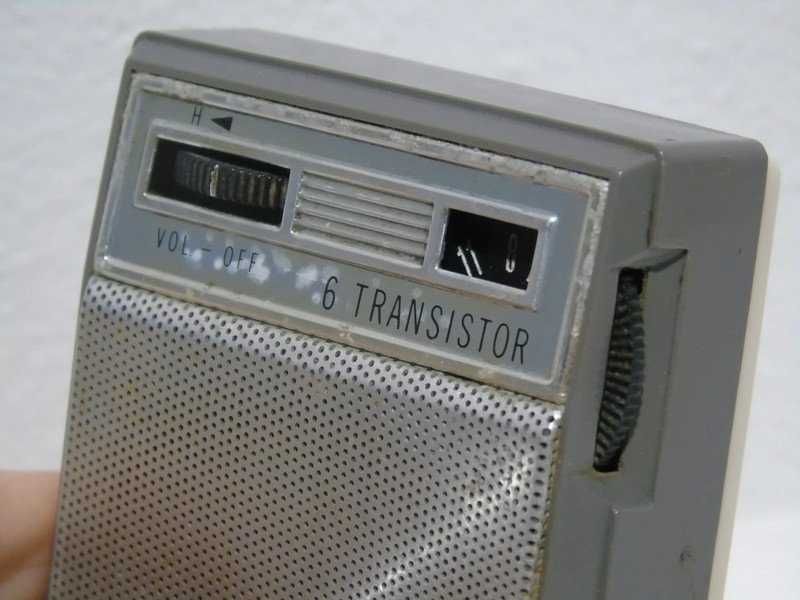 Radio 6 Transistor Vintage AIWA Japan