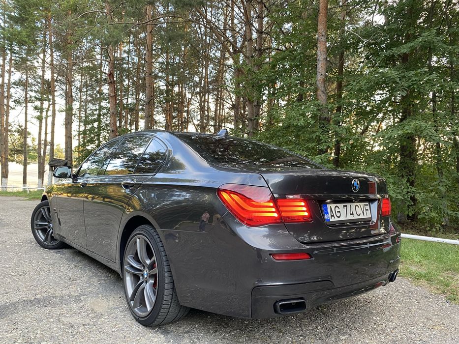 Bmw 750D 5butoane pachet M
