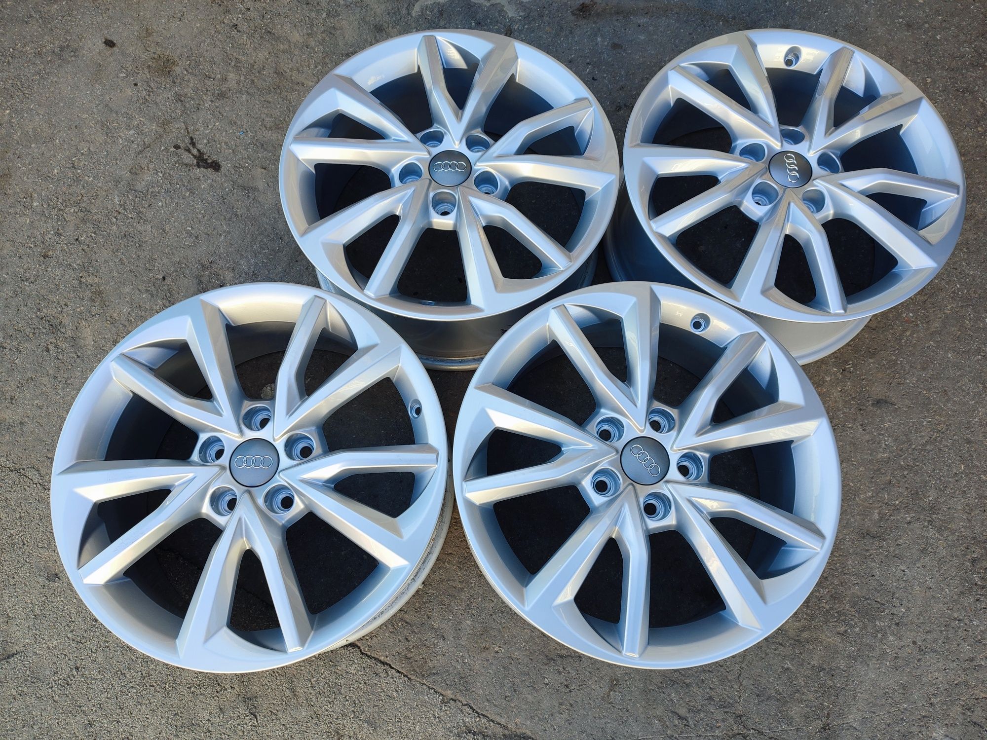 17" оригинални алуминиеви джанти за Audi A3,Q2,Q3/Vw/Skoda.