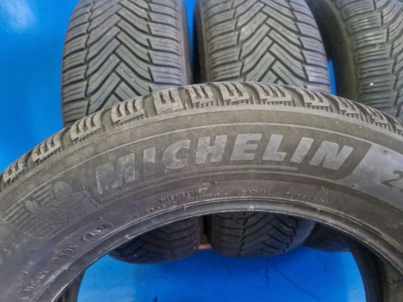 4 Michelin R17 215/60
зимни гуми DOT4520