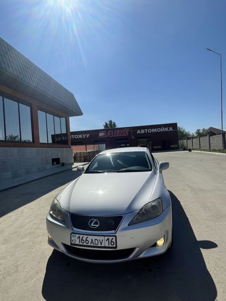 Продам Lexus IS 250 в очень хорошем состоянии!торг будет, срочно!