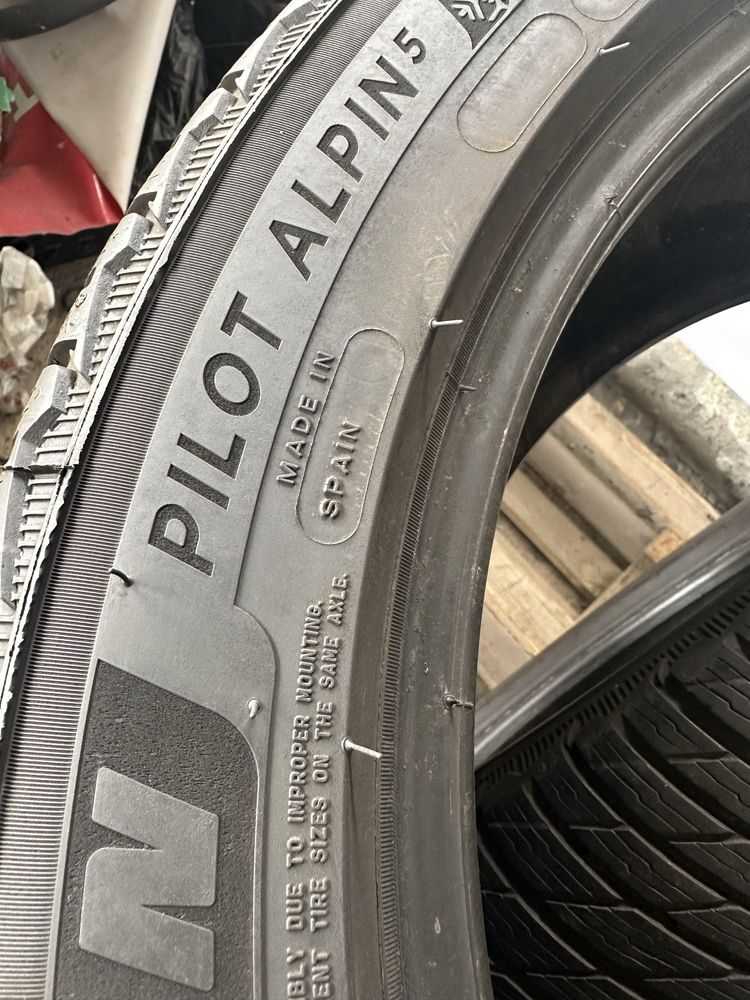 255/45/18 Michelin dot22