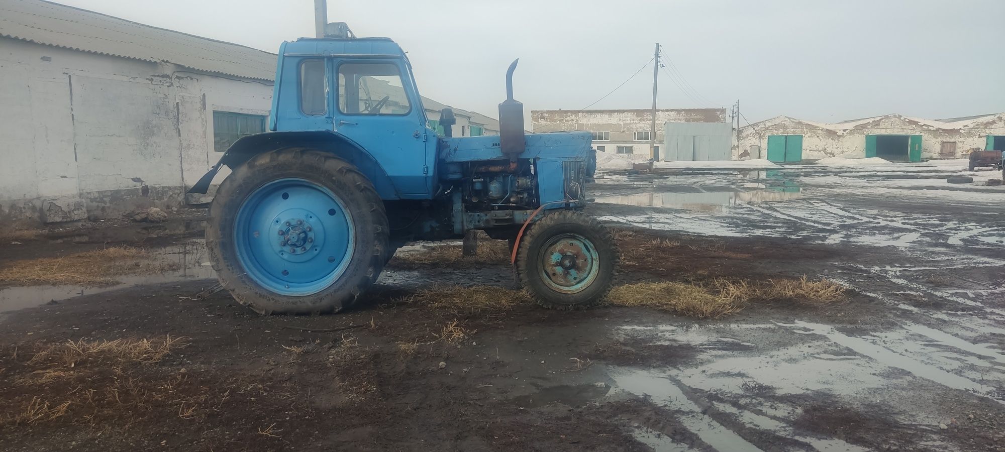 Трактор МТЗ  80 беларус рабочий