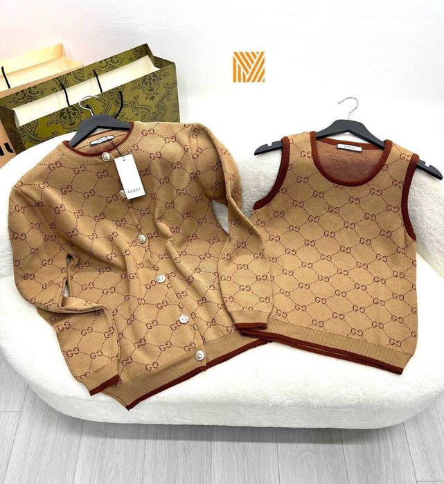 Cardigan plus maieu tricot